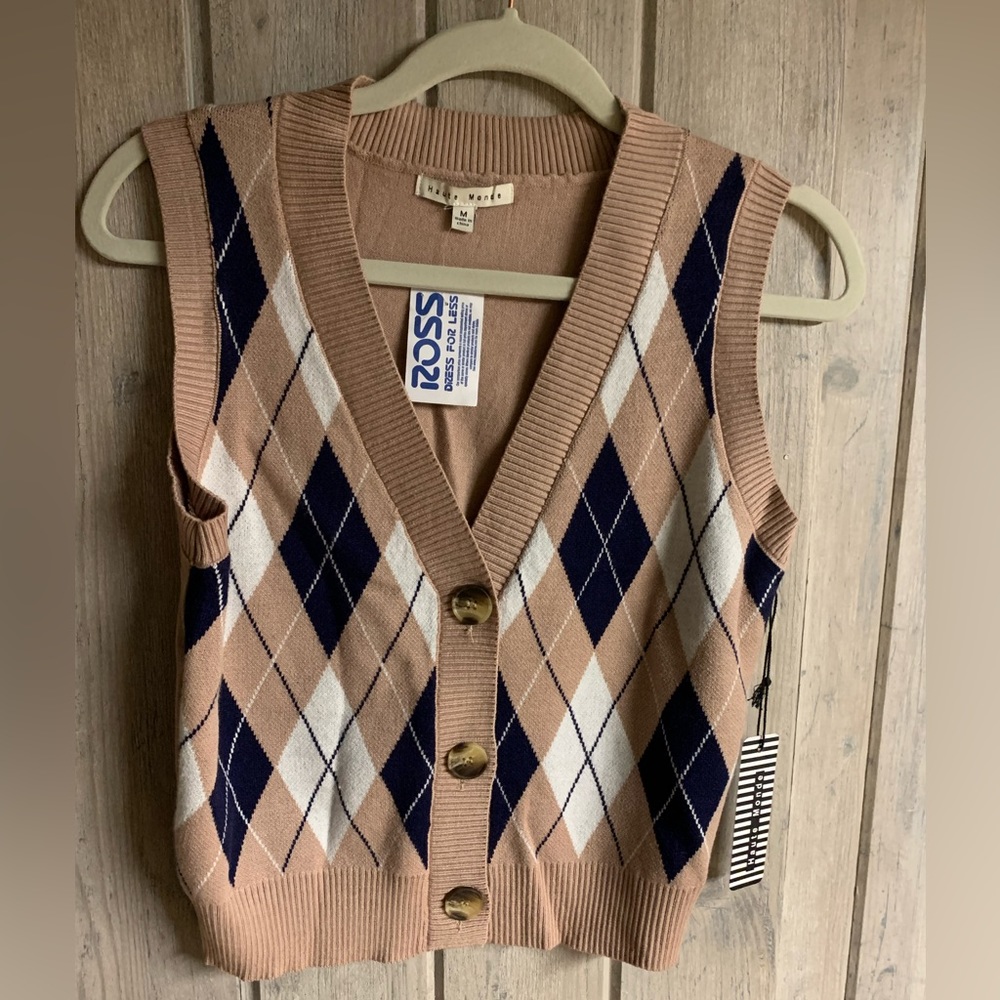 Sweater vest